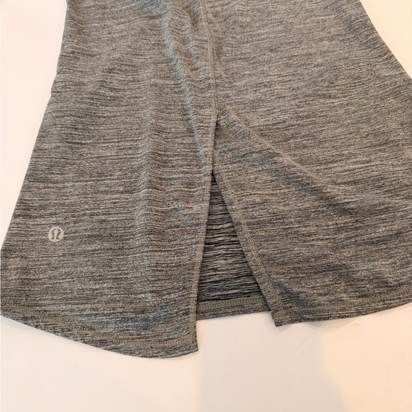 lululemon Gray Racerback Tank Size 6 Workout Active‎ Top - Picture 4 of 6